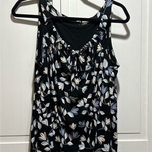Floral Black‎ and White Women's Top medium